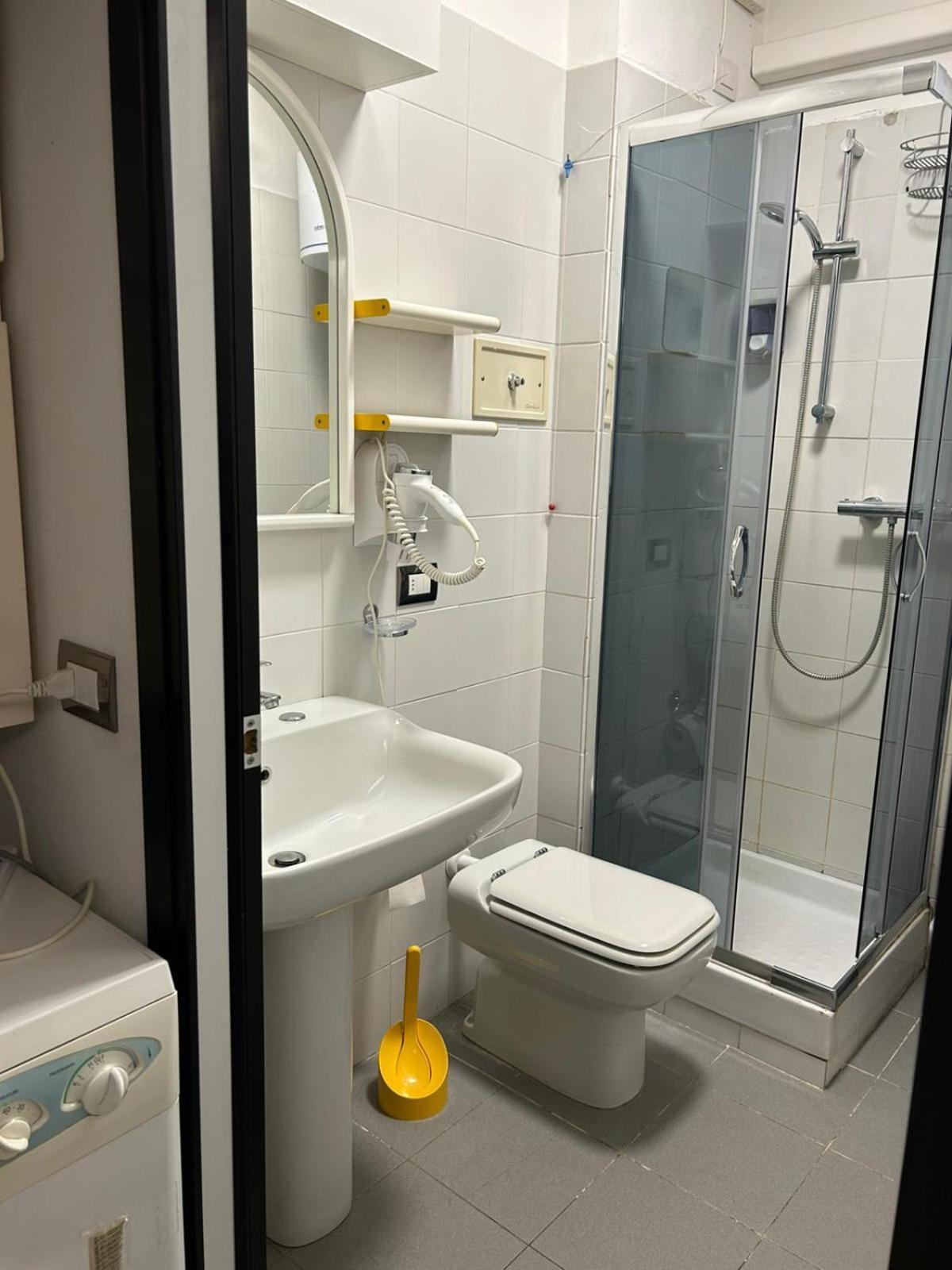 A Due Passi Dal Mare Apartment Sestri Levante Bagian luar foto